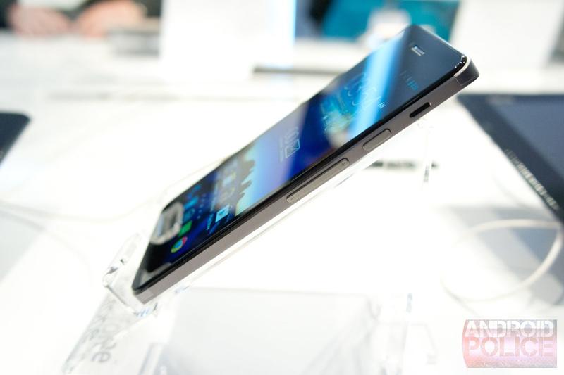 Новый планшет от Asus не впечатлил экспертов (ФОТО) / androidpolice.com