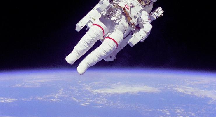 Шаг в неизвестность: ТОП космонавтов, побывавших в открытом космосе