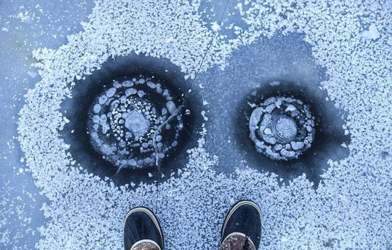 Видео дня: как поджечь ледяное озеро