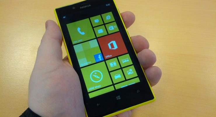 Весенние и цветастые: Nokia показала смартфоны Lumia 520 и 720 (ФОТО)