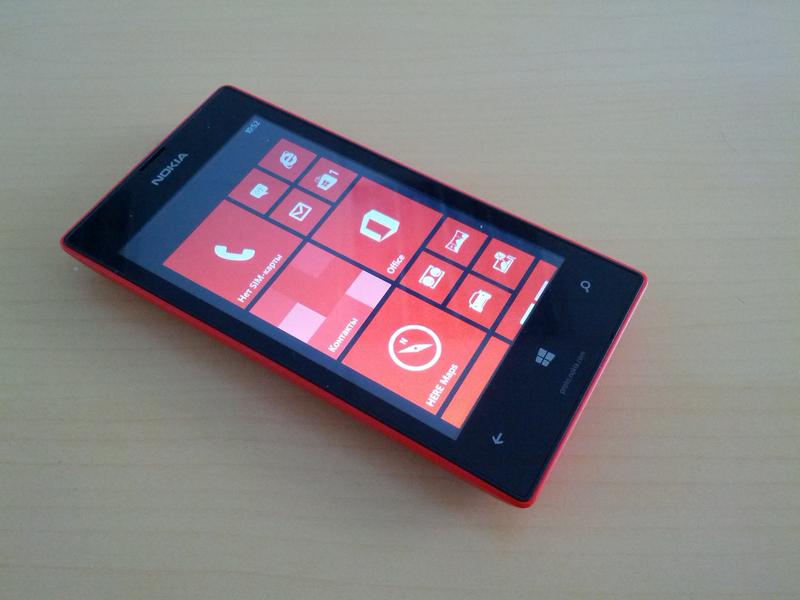 Весенние и цветастые: Nokia показала смартфоны Lumia 520 и 720 (ФОТО) / bigmir.net