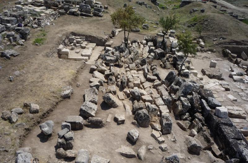 Археологи нашли ворота в ад (ФОТО) / discovery.com