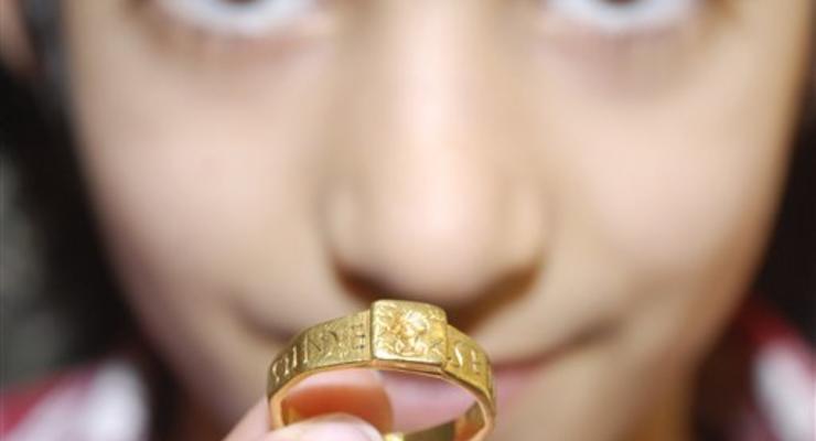 Проклятое кольцо из Хоббита показали миру (ФОТО)