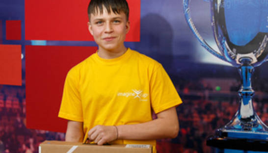 Школьник из Донбасса выиграл конкурс от Microsoft