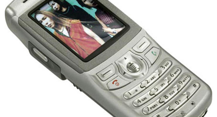 Мобильная легенда: 10 лет звонкому и цветному телефону Motorola E365