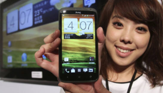 Прибыль HTC обрушилась до девятилетнего минимума