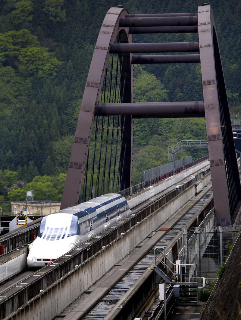 Со скоростью пули: Испытан самый быстрый поезд в мире (ФОТО, ВИДЕО) / AP