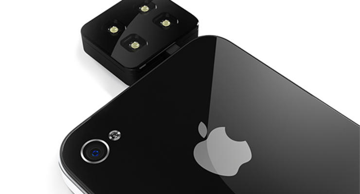 Смерть тьме: iPhone получил самую мощную вспышку (ФОТО)