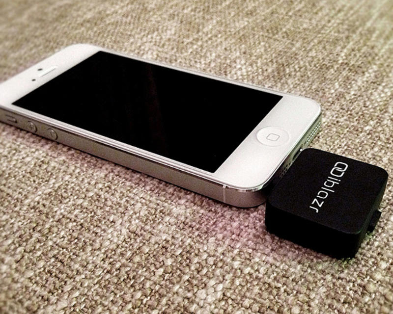 Смерть тьме: iPhone получил самую мощную вспышку (ФОТО) / technabob.com