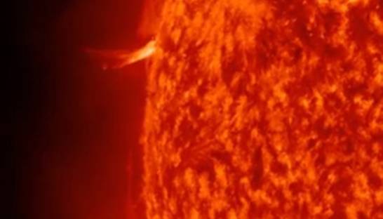 Ученые увидели искры на Солнце с помощью камеры