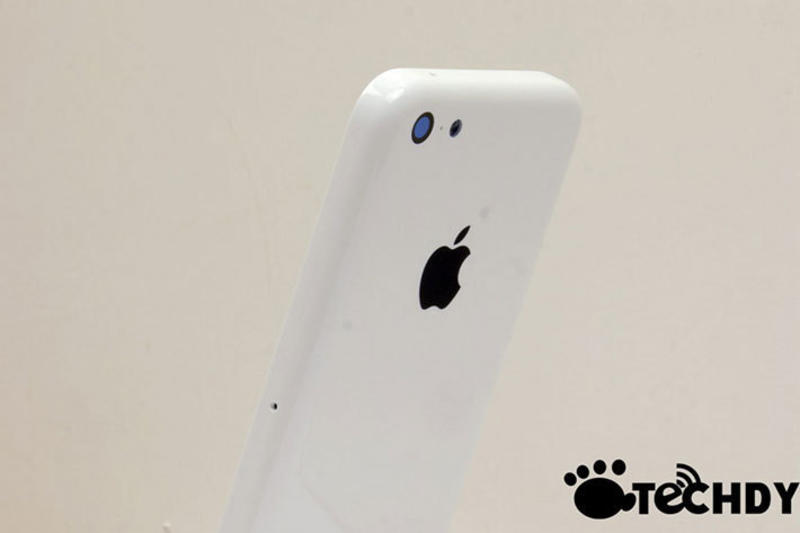 Дешевая копия iPhone появилась в продаже (ФОТО) / 24gadget.ru