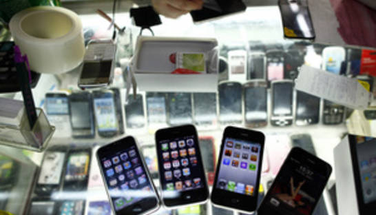 В Китае мужчина впал в кому, получив удар током от зарядки к iPhone