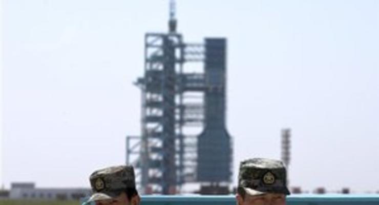 Китай запустил в космос сразу три спутника