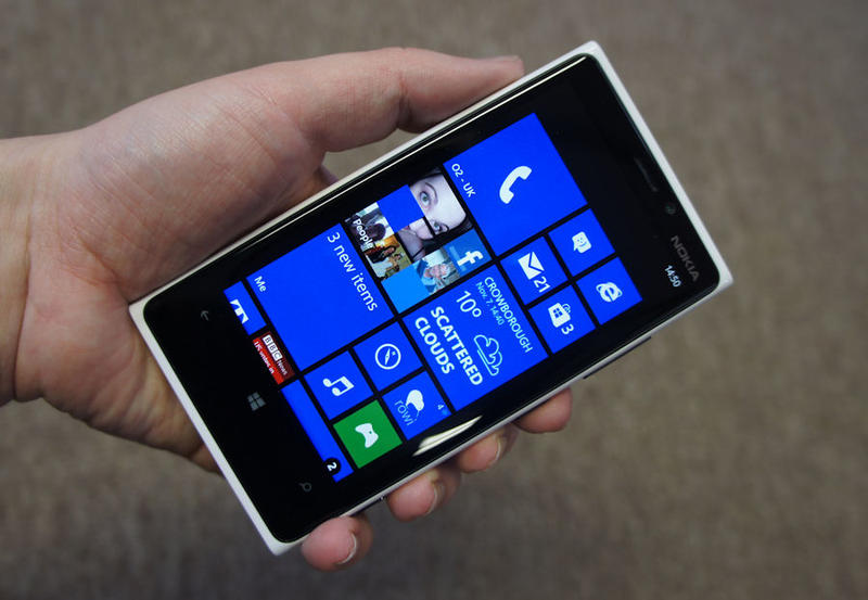 Назван самый популярный смартфон на Windows Phone 8 / 062.ua