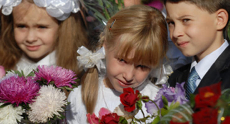 Власти подсчитали затраты на подготовку украинского первоклассника к школе