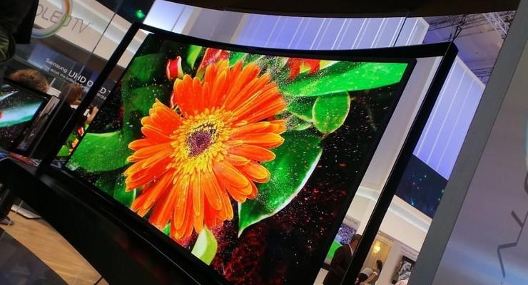 Samsung показала самые большие и кривые телевизоры