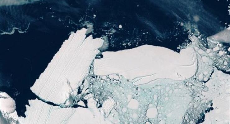 Под антарктическими ледниками нашли "полосы торможения"