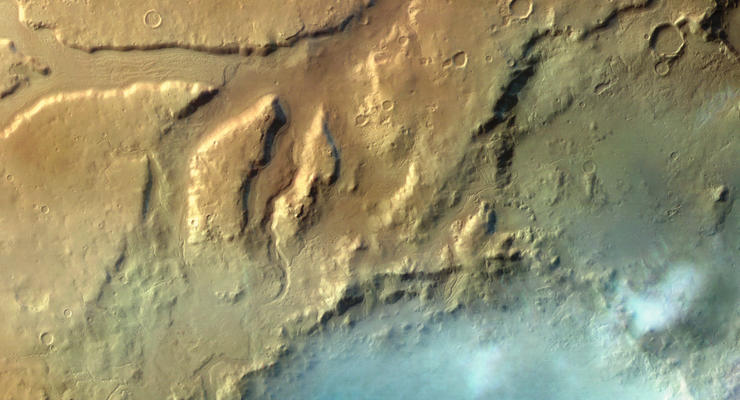 Марс в облаках: Опубликованы новые ФОТО Красной планеты