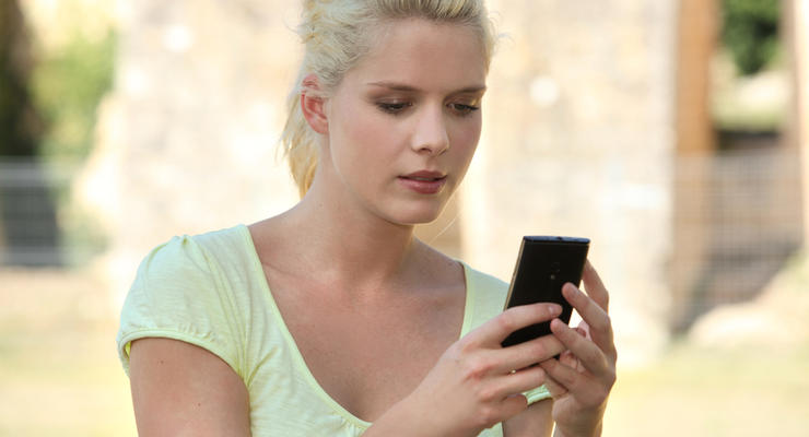Интересный факт дня: Из-за SMS у людей растут горбы