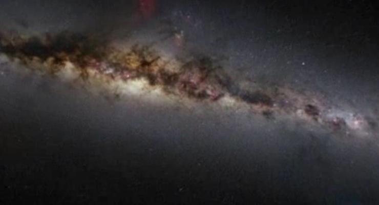 Телескоп Хаббл обнаружил погибающую спиральную галактику