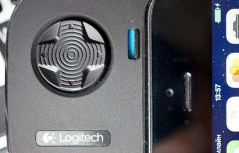 Logitech PowerShell – преврати смартфон в геймпад