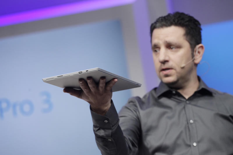 Замена ноутбукам: Microsoft показал планшет Surface Pro 3 / AP