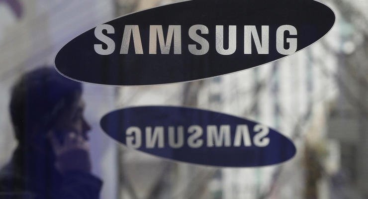 В начале 2015 года Samsung представит складной планшет