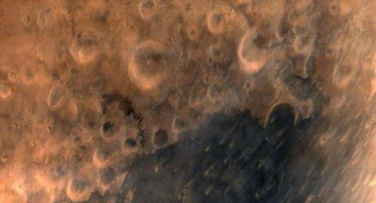 Индийский зонд показал свою первую фотографию Марса