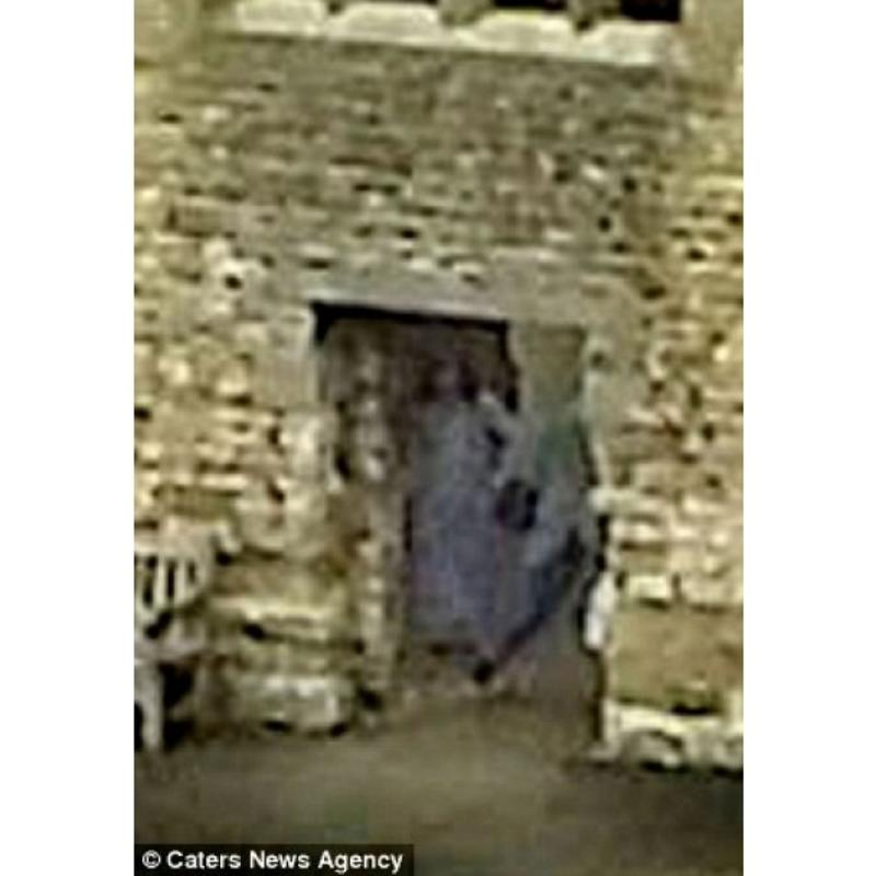 В сети появилось фото самого известного призрака в Англии