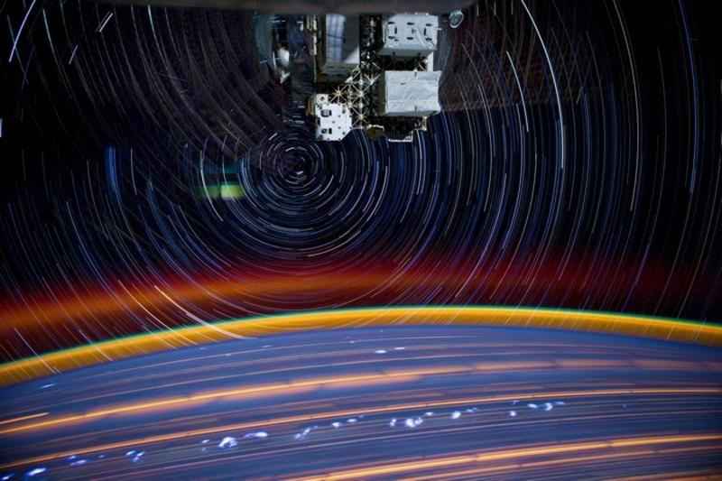 Прогулка на орбите: Астронавт провел тур по МКС (видео)