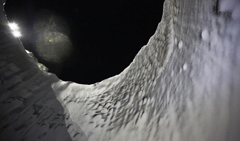 На Ямале обследовали загадочную гигантскую черную дыру (фото)