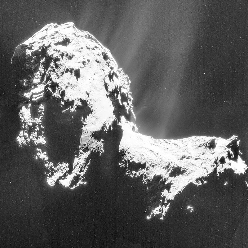 Опубликованы полные снимки кометы Чурюмова-Герасименко