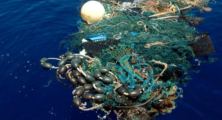 Подсчитан вес пластикового мусора в Мировом океане