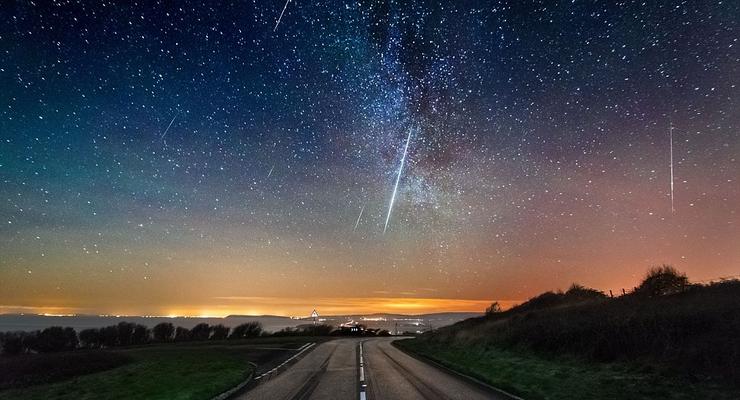 Ночной звездопад: Земля прошла через самый яркий метеоритный поток