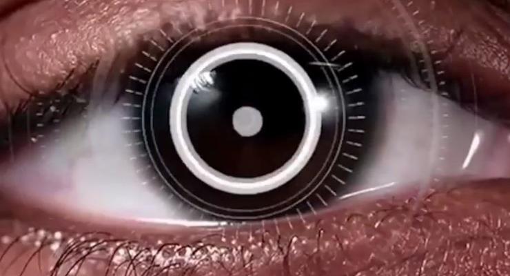 Представлен первый в мире смартфон с распознаванием радужки глаз