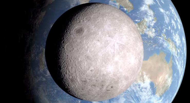 В NASA показали обратную сторону Луны