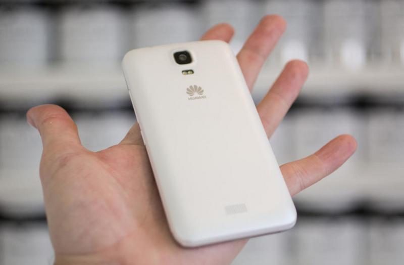 MWC 2015: Huawei показала доступные 4G-телефоны / gsmarena.com