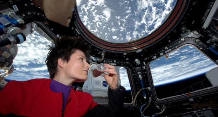 Астронавт из Италии приготовила на МКС первый эспрессо