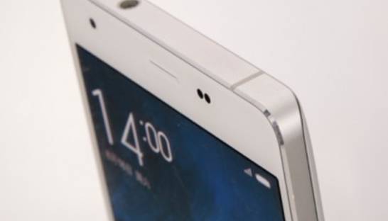 Китайская компания выпустит телефон на Android с рекордной батареей