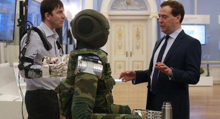 В России научат бегать путинского боевого робота
