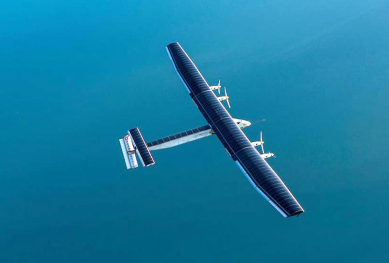 Самолет на солнечных батареях отправился в кругосветное путешествие / solarimpulse.com