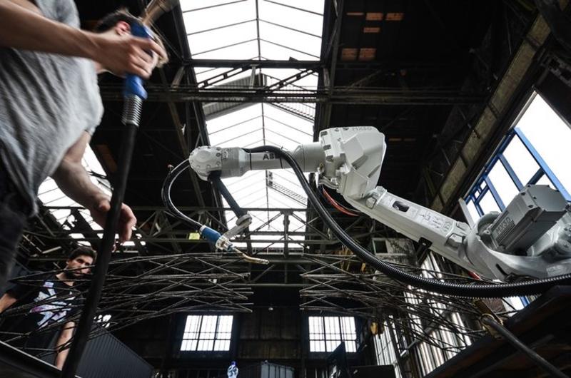 В Амстердаме напечатают 3D-мост при помощи роботов / mx3d.com