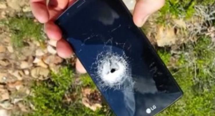 Проверка на прочность: LG G4 расстреляли из автомата (видео)