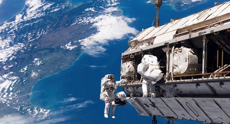 Шесть часов в открытом космосе: Онлайн-трансляция с борта МКС