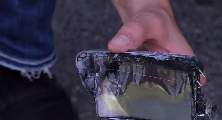 Без тормозов: Как убить iPhone при помощи Porsche (видео)
