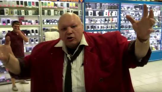 "*овно западное!" Стас Барецкий разбил планшет и iPhone назло санкциям