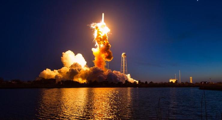 NASA опубликовало фото взрыва ракеты Antares