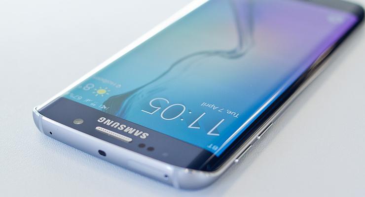 В Сеть утекли данные о новом флагмане Samsung Galaxy S7