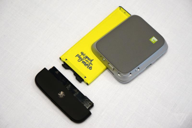 Пустили на модули: В Барселоне показали новый смартфон LG G5 / theverge.com