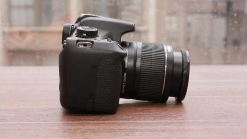 Canon анонсировала камеру начального уровня EOS 1300D